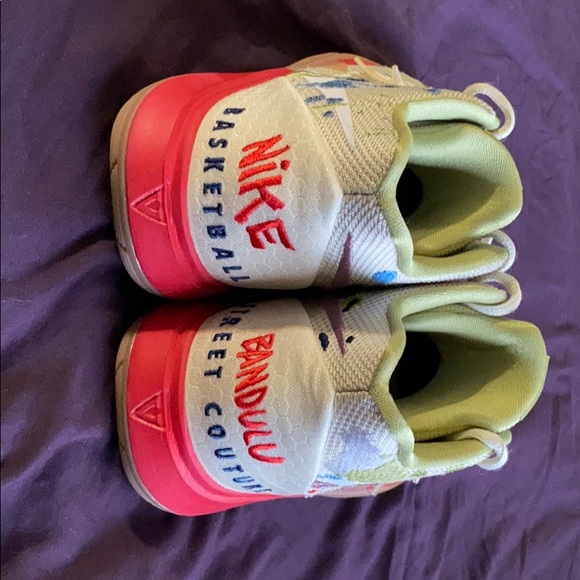 Nike Kyrie 5 PE - light basketball shoes - Picture 4 of 5